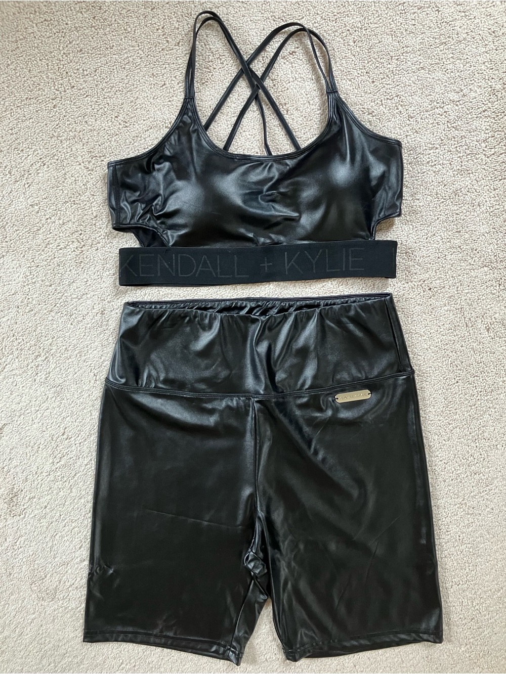 KENDALL AND KYLIE Black Faux Leather Sports Bra and Bike Shorts Set XL NEW NWOT